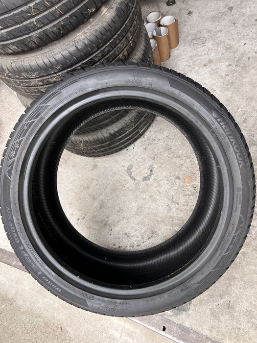 4 anvelope iarna 295/35/21 , Pirelli /Hankook !