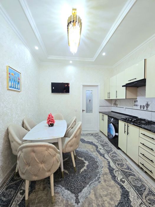 Срочно продаётся 3 комнатный  квартира