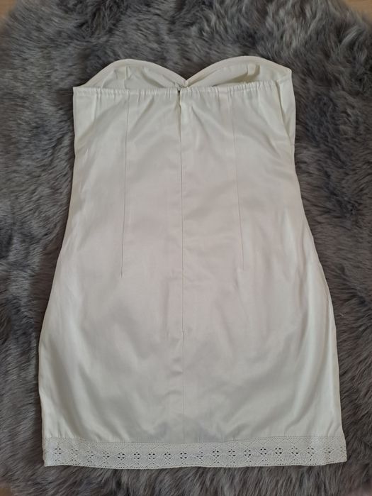 Бюстиета по 2 евро за брой