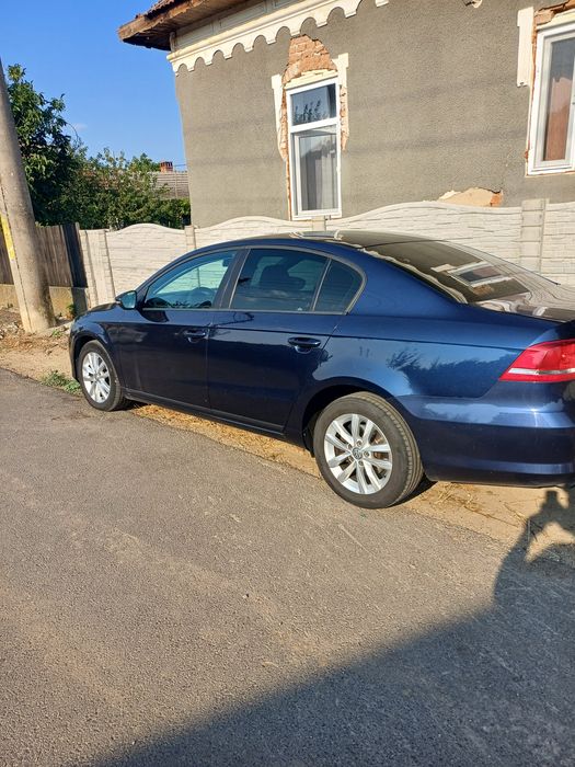 Vând vw passat b7