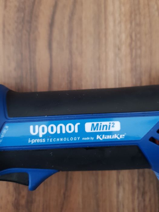Presă de sertizat Uponor Mini 2