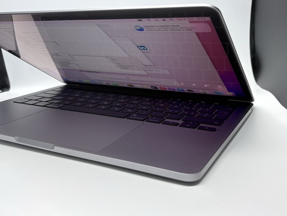 MacBook Pro 13" 2020 -  M1 (Model A2338) - Baterie 100% + Garantie