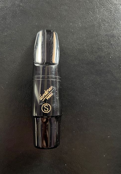 Мундщуци (за саксофон)