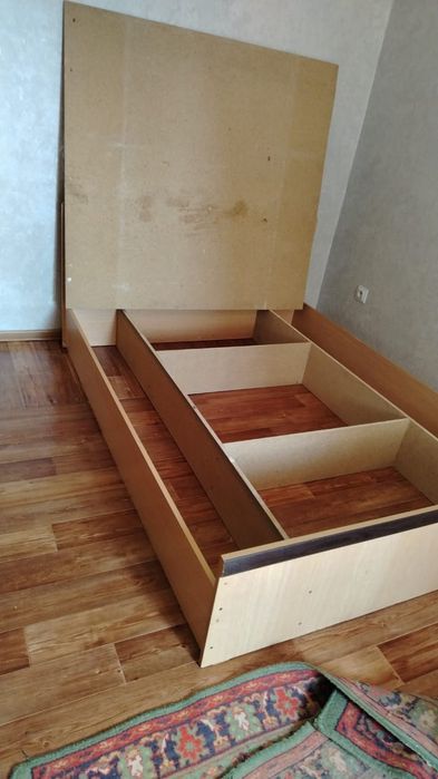 Кровать двуспальная