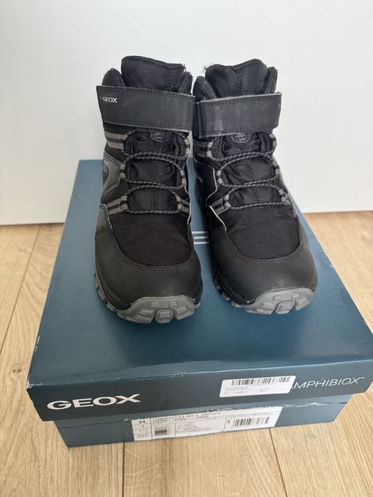 Ботуши Geox, номер 34