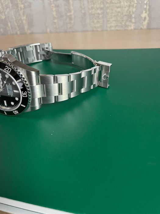 Rolex Submariner Date- Чисто нов
