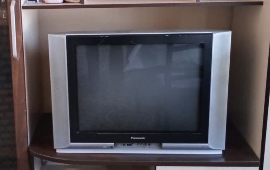 Телевизоры старого образца вдруг кому надо