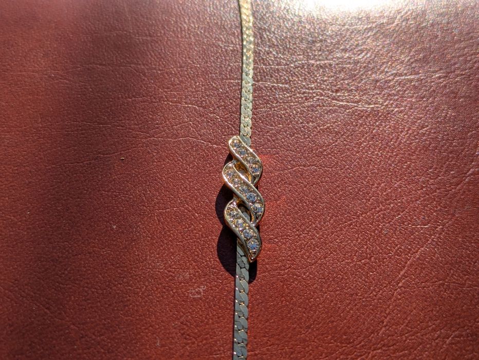 Bijuterii Vintage Gold-Tone: Cercei Monedă Otomană și Brățară Chevron