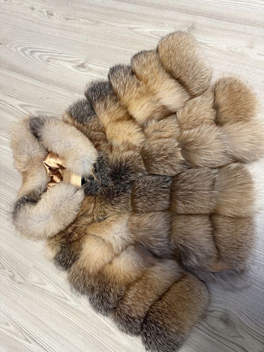 Haină din blană naturală