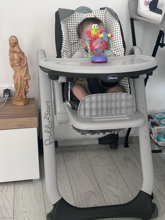 Scaun de masa Chicco Polly
