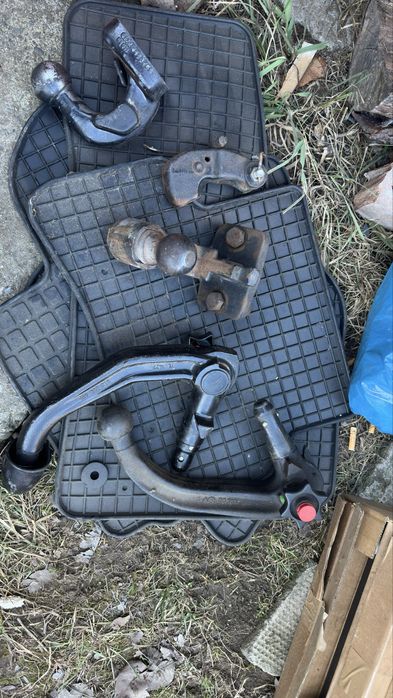 Diverse lucruri / unelte / piese / vechituri