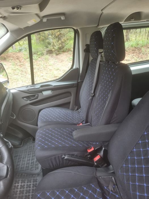 Продавам пътнечески бус форт