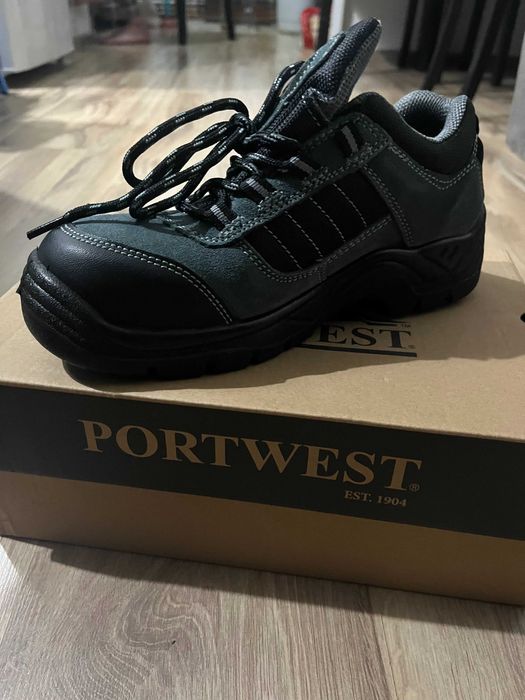 Bocanci/Sandale protectie noi