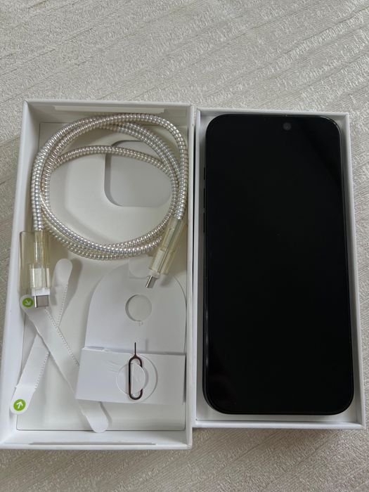 Продам айфон 16 про макс