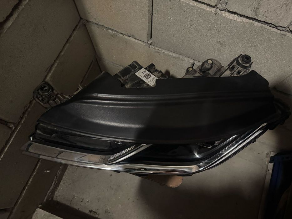 Ляв фар vw arteon