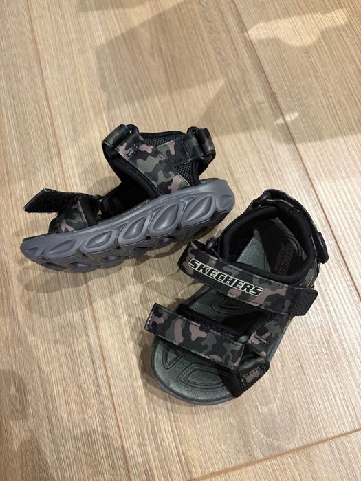 Чисто Нови детски обувки на Skechers