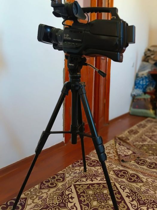 Видео камера  100000 теңге