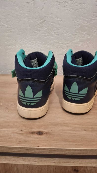 Кецове adidas Varial Mid номер 40