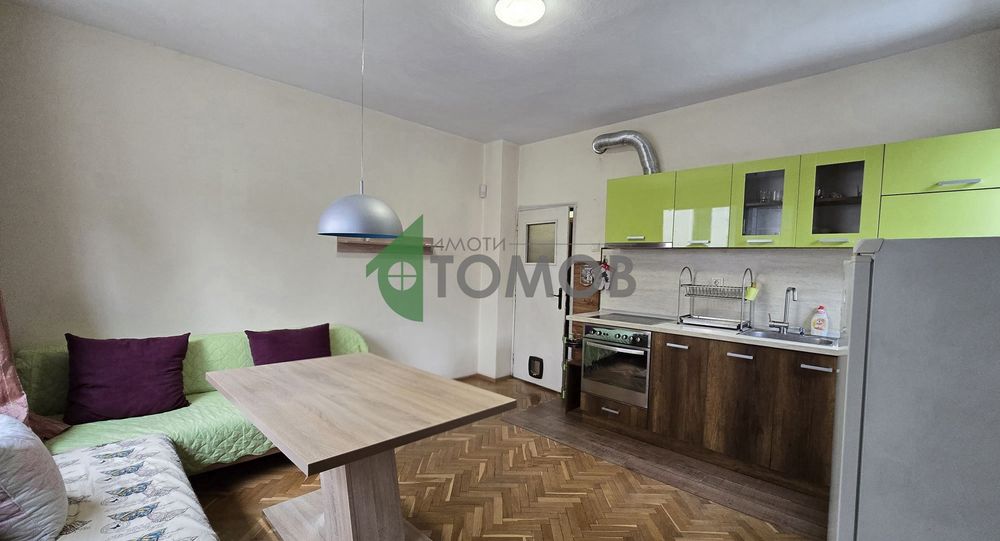 Обзаведен Четиристаен апартамент в района на Ния Мед