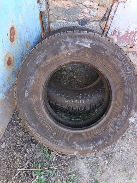 Срочно продам покрышки