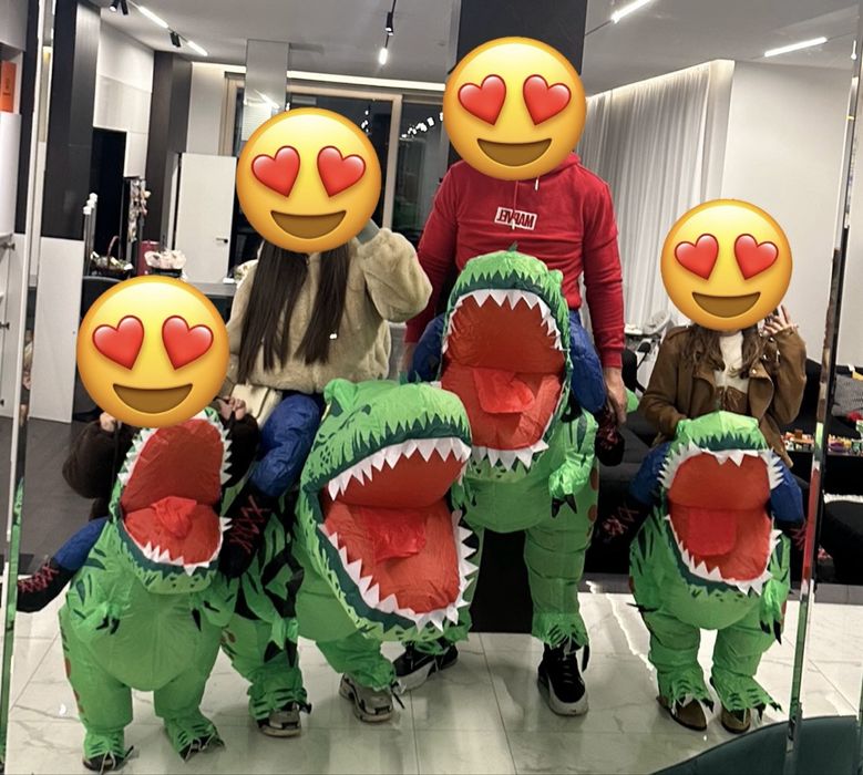 Костюми семейство Динозаври