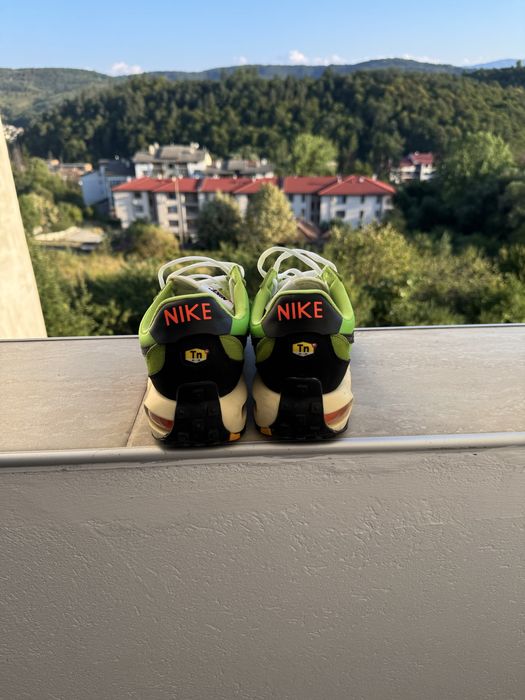 Чисто нови обувки Nike tn.
