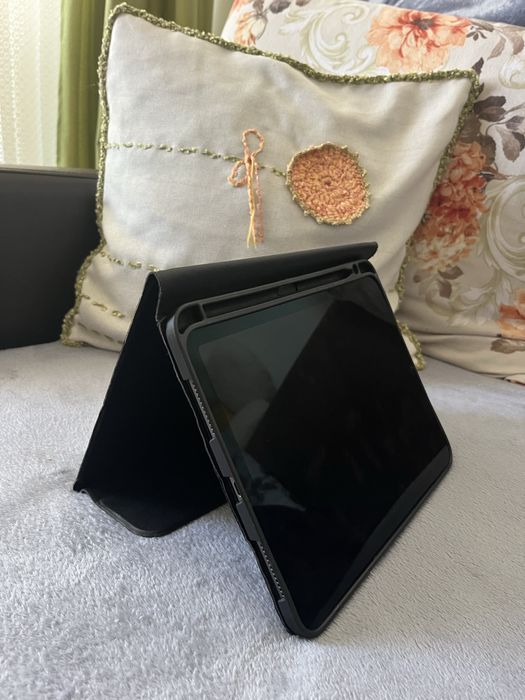 Apple iPad Air 5th gen 64gb Wi-Fi + 5G