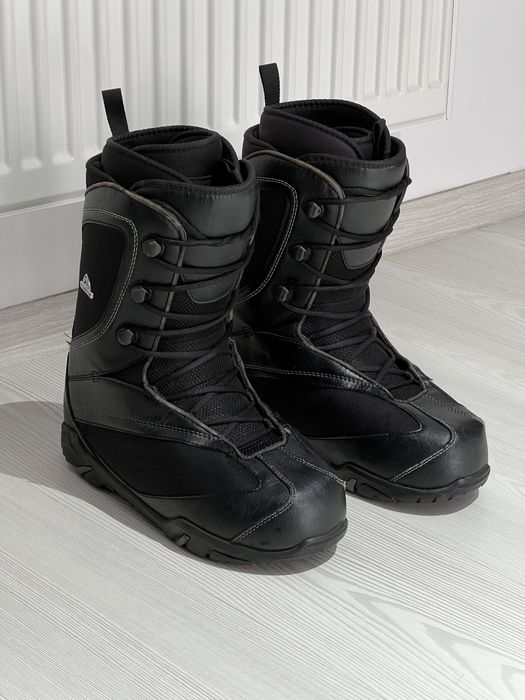Boots Firefly 42, nu Burton, nu Nitro, nu Wedze, nu Atomic
