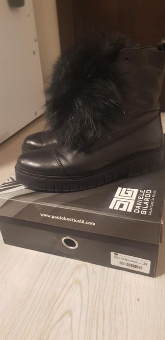 Дамски черни боти