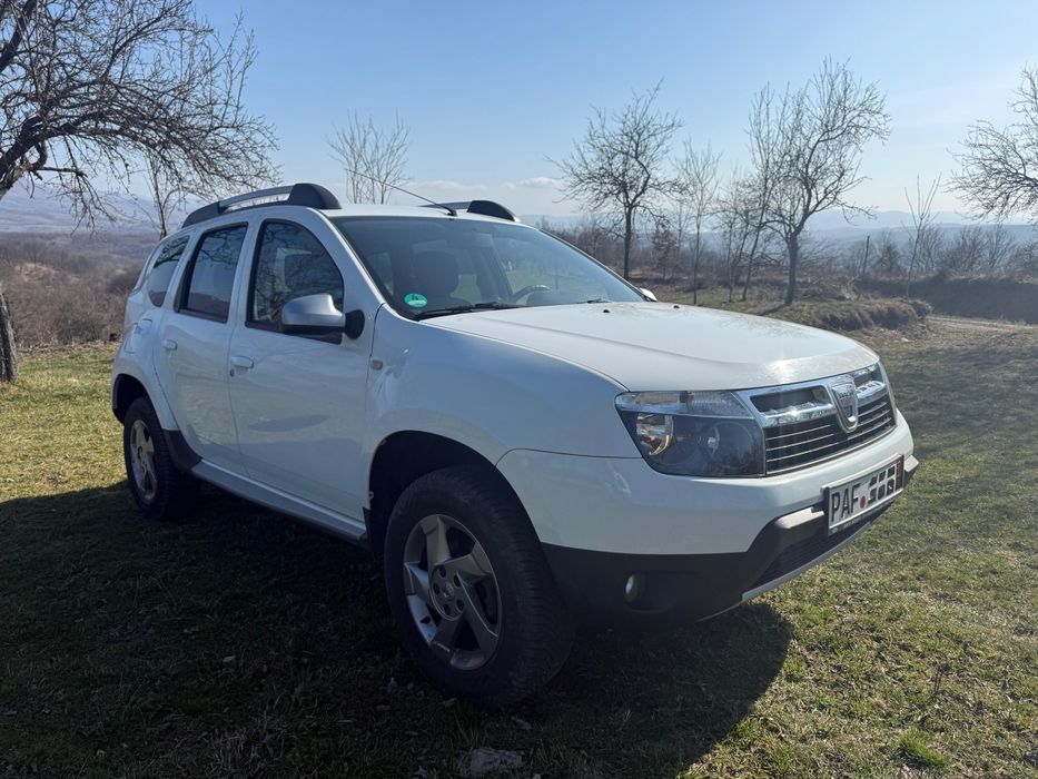 Vând Dacia Duster 1.6 benzină. Nr Zoll valabile 30 zile. RAR efectuat