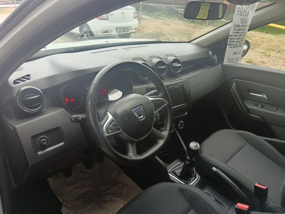 Dacia Daster Model Prestige  an 2020 motor 1,6 benzina