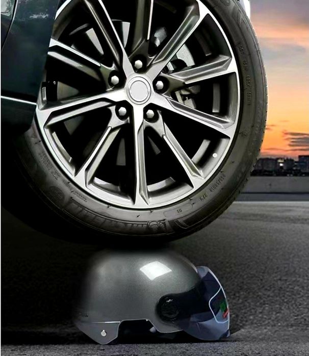 Продаю шлем. Новый.