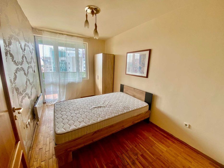 Дава се под наем Тристаен апартамент в София, Хиподрума - 100 кв.м за 258345.09 € - Снимка #4