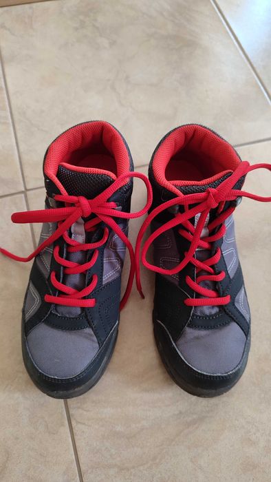 Туристически обувки 37 номер Quechua