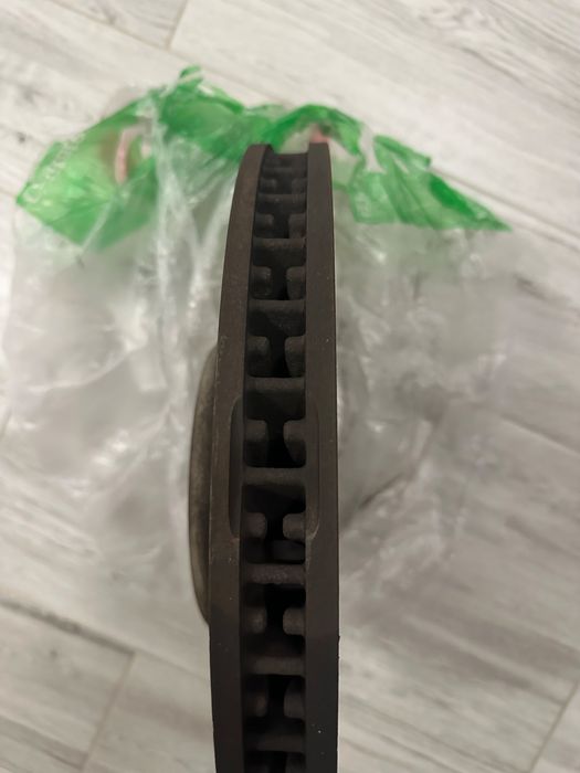 Discuri frana fata bmw g30 originale