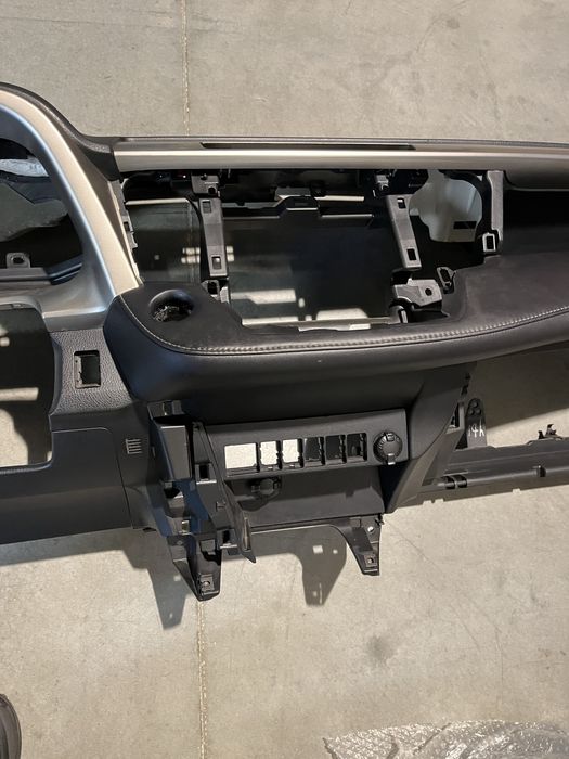 Plansa bord toyota rav 4