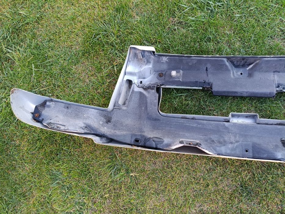 Губа (накладка на бампер) Прадо 120