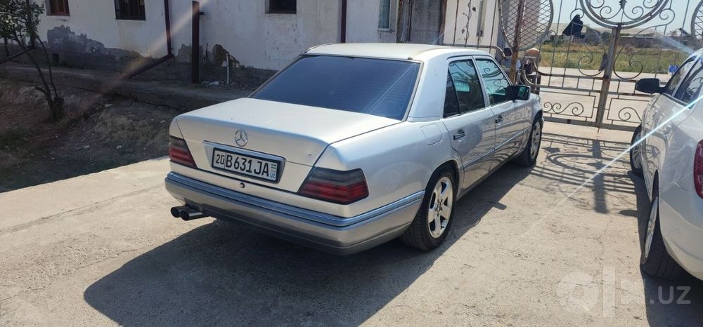 Mercedes W124 E280