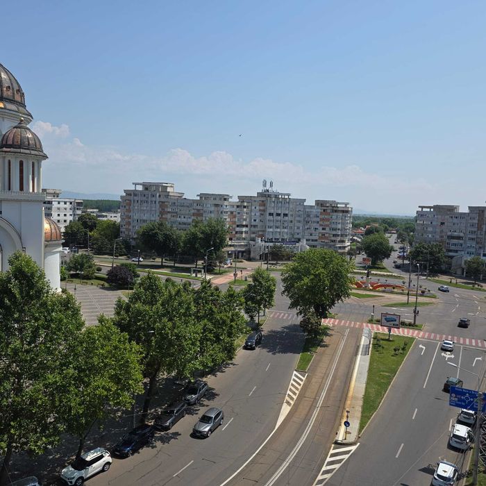 Inchiriem apartament in Braila, decomandat, cu 2 camere, vis a vis Catedrala