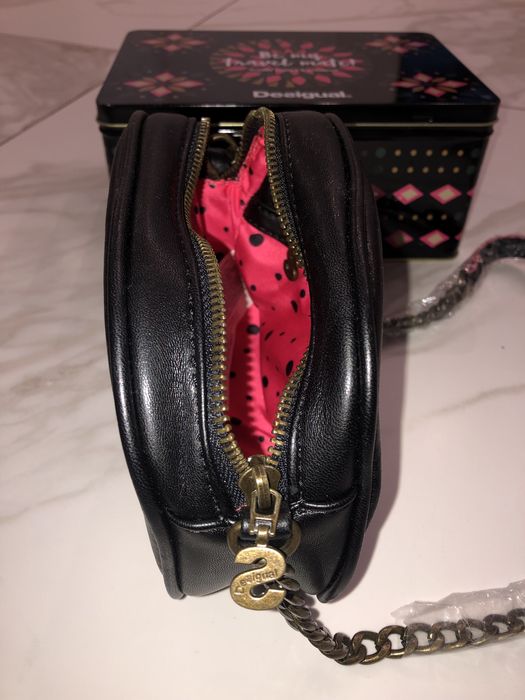 Чанта Desigual - НОВА в кутия