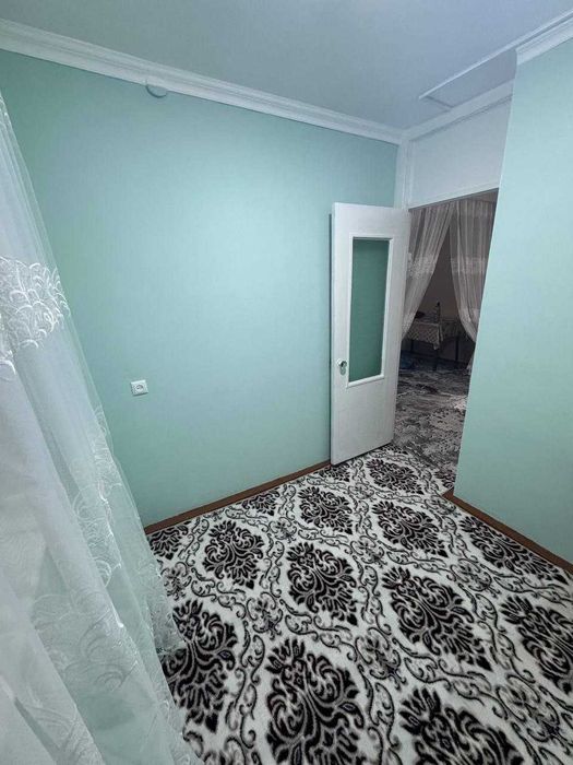 Uy sotiladi 2 xonalik 4 etaj narxi 24 dolor