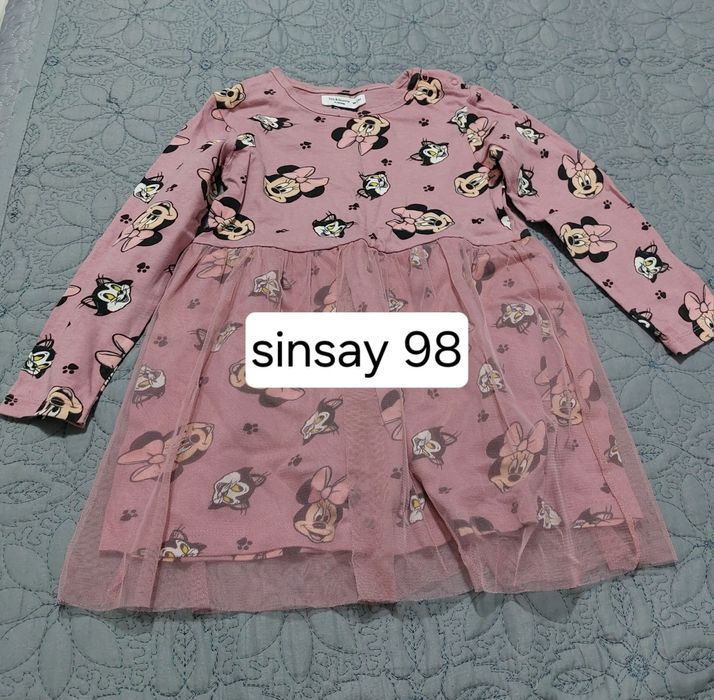 8 Rochițe Zara, Waikiki, Sinsay și H&M