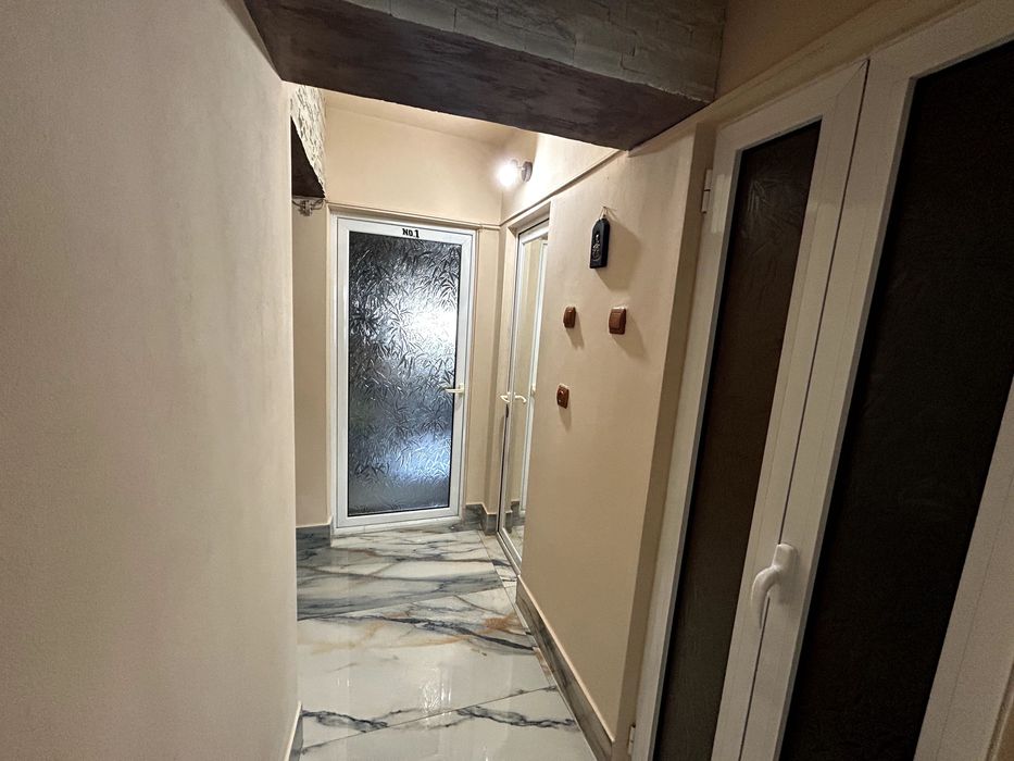Vând apartament 3 camere, zona 0 Târgu Jiu