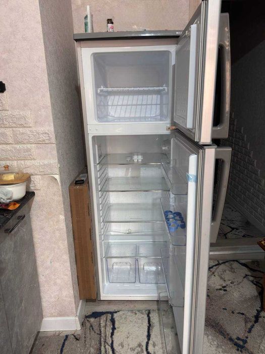 холодильник продается