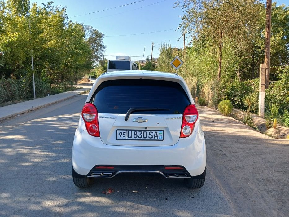 Chevrolet Spark sotiladi