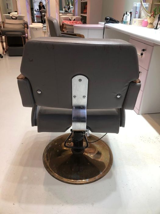 Кресло парикмахера