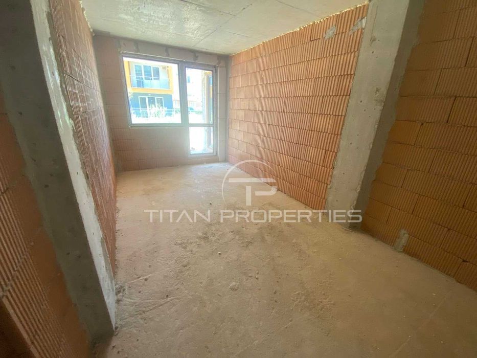 Продава се Тристаен апартамент в Пловдив, Остромила - 97 кв.м за 1135 €/кв.м - Снимка #2