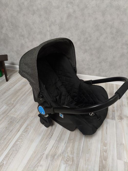 Продам детскую автолюльку