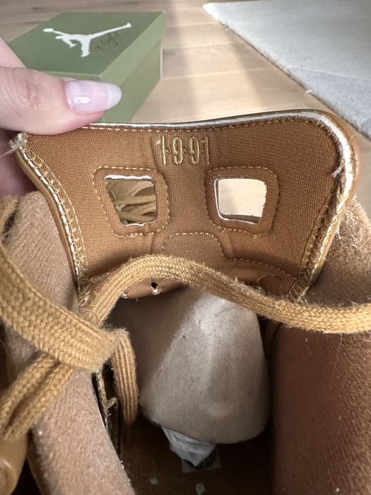 Air Jordan 6 Retro "Golden Harvest/Wheat" sneakers, 11, 45 EU