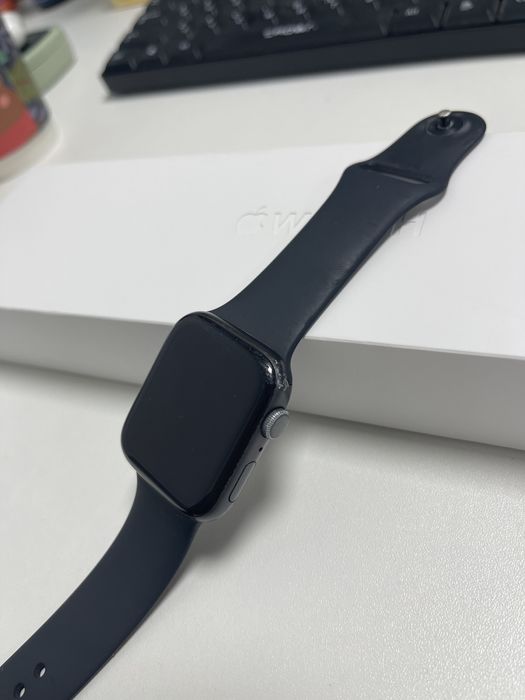 Продаю срочно Apple Watch 6 44mm